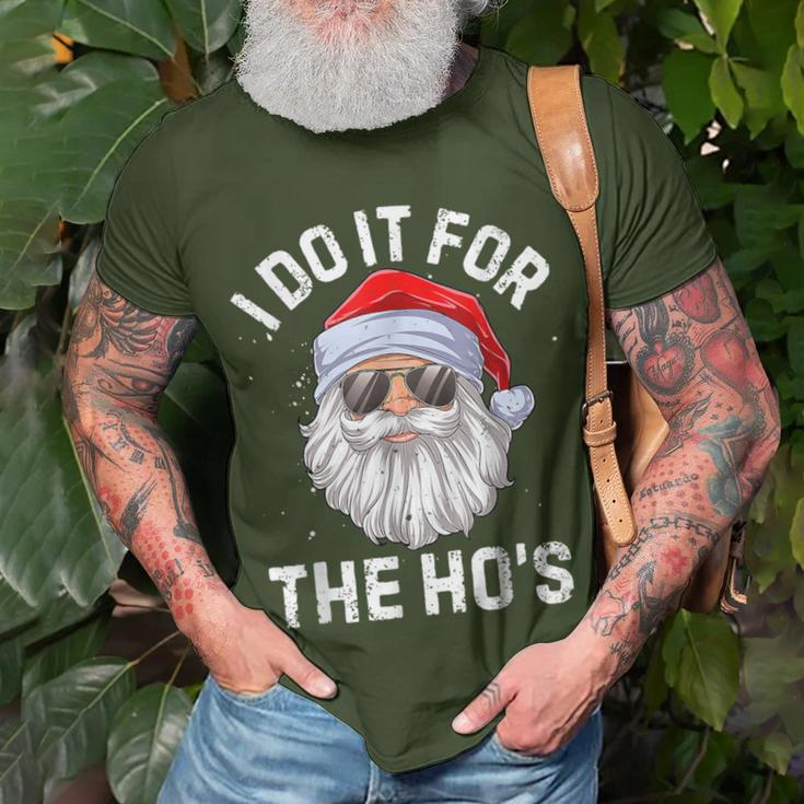 I Do It For The Ho's Inappropriate Christmas Santa T-Shirt Gifts for Old Men