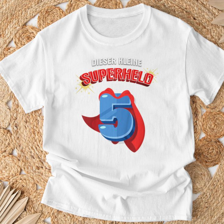 Children's 5Th Birthday Dieser Kleine Superheld Ist 5 Jahre Alt Held T-Shirt Geschenke für alte Männer