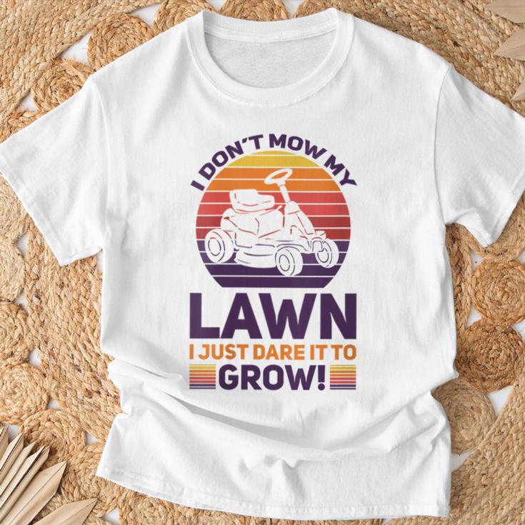 Damen Lustiger Mäher Rasen Bier Papa Landschaftsbau Dare It Wh Mit-Ausschnitt T-Shirt Geschenke für alte Männer