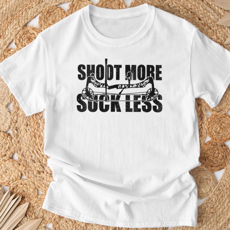 Damen Shoot More Suck Less Lustige Jagdliebhaber Hunter Papa Ehemann Mit-Ausschnitt T-Shirt Geschenke für alte Männer