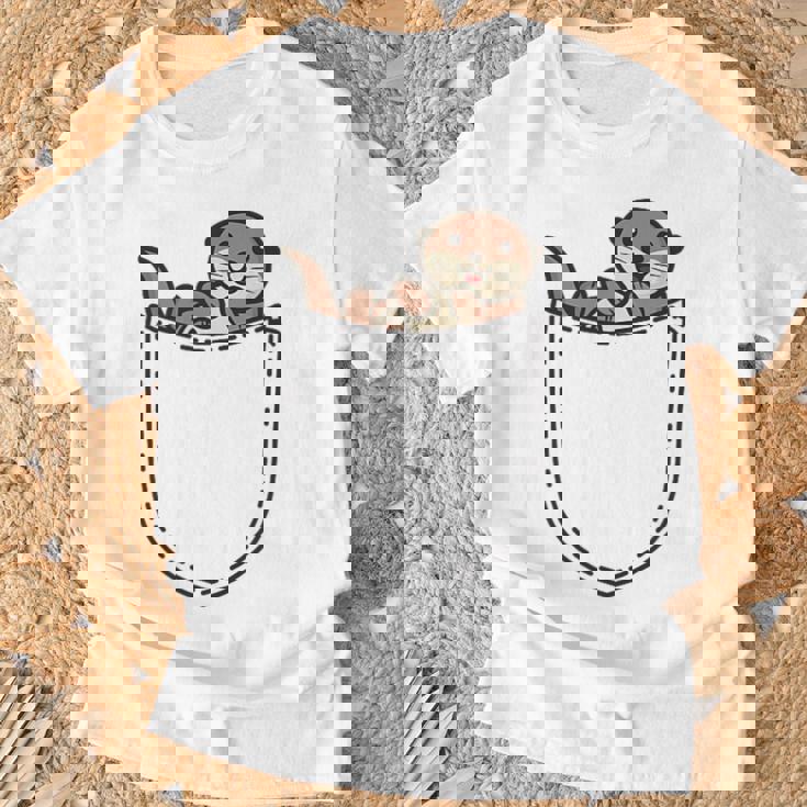 De Nutria De Bolsillo Como Una Nutria Dulce Camiseta unisex Regalos para ancianos