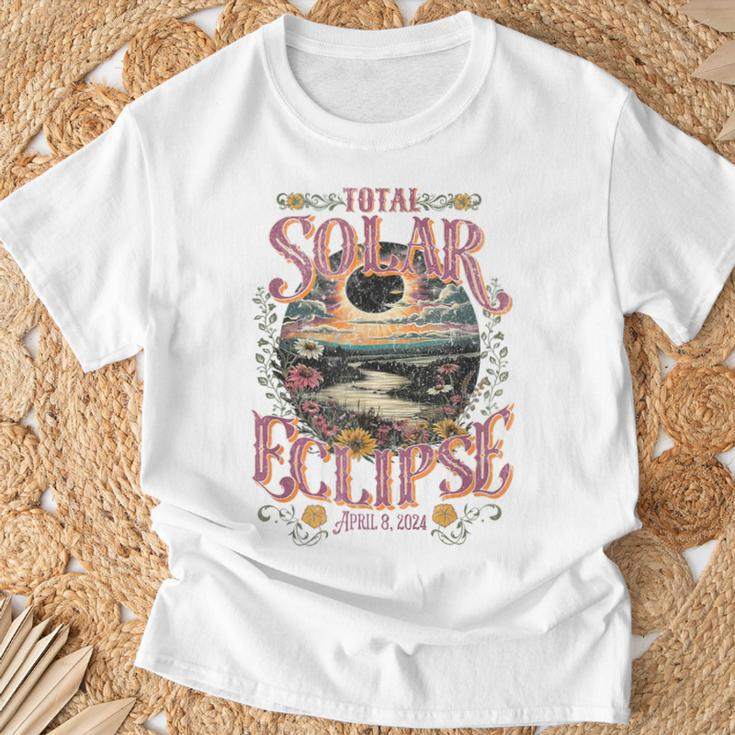 Groovy Total Solar Eclipse April 8 2024 Astronomy Souvenir T-Shirt Gifts for Old Men