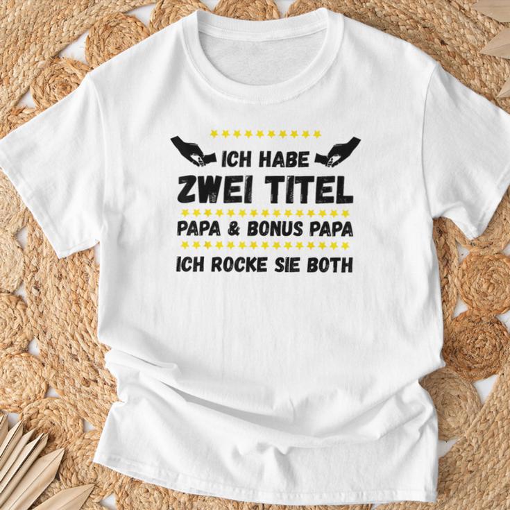 Ich Habe Zwei Titel Papa Und Bonus Papa Rocke Sie Both T-Shirt Geschenke für alte Männer