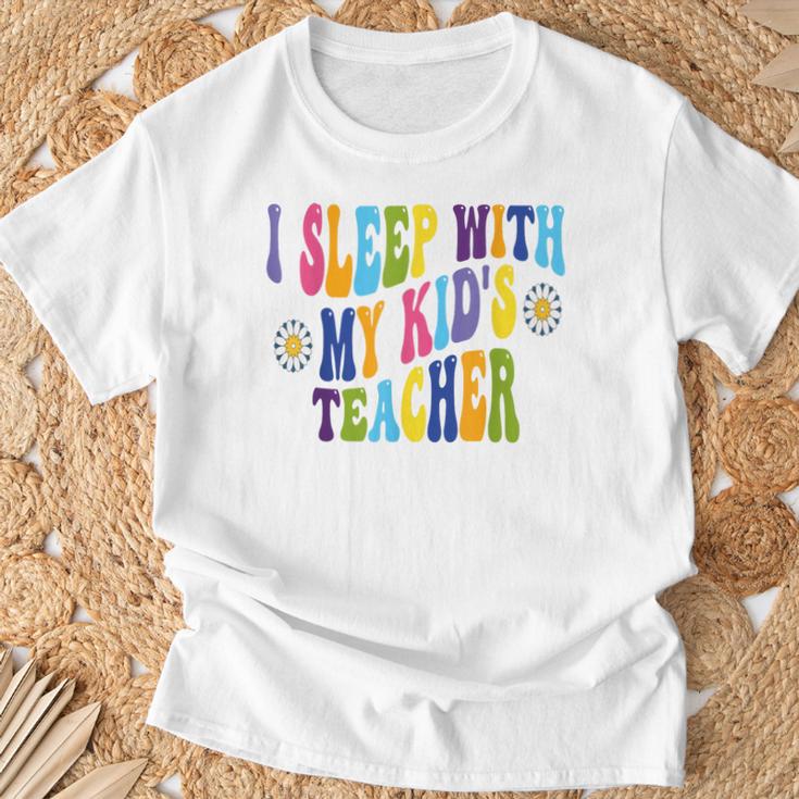 Ich Schlafe Mit Dem Lehrer Meines Kindes Humor Homeschool Papa Ehemann T-Shirt Geschenke für alte Männer