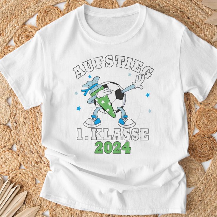 Kinder Schulkind 2024 Einschulung Erste Klasse Fußball Jungen T-Shirt Geschenke für alte Männer