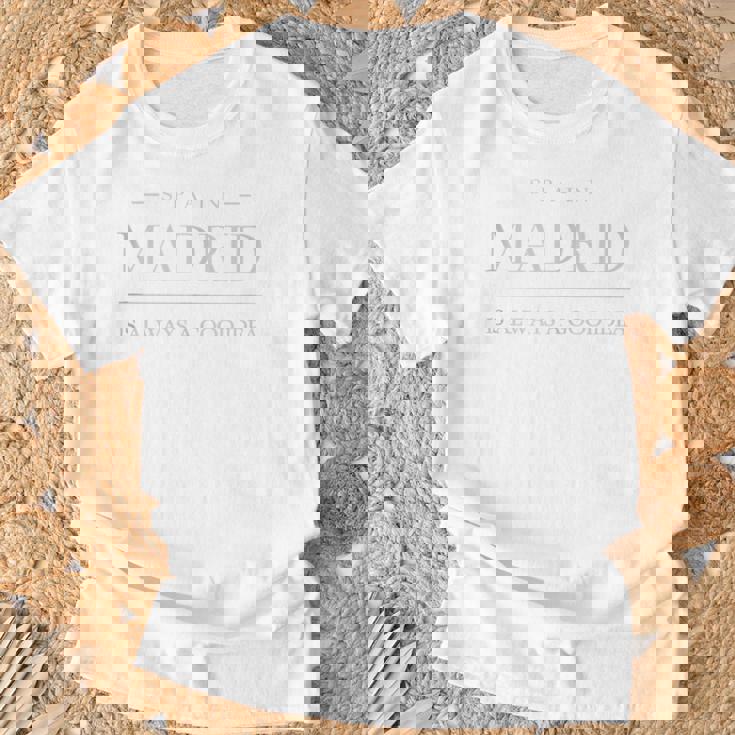 Madrid Siempre Una Buena Idea Cita España Y Madrid Sin Mangas Camiseta unisex Regalos para ancianos
