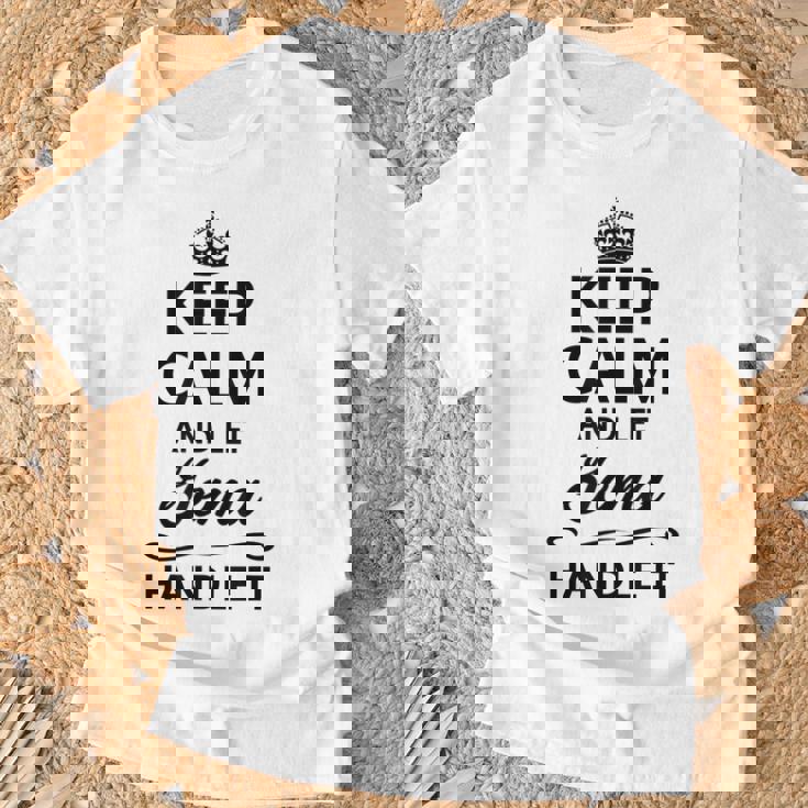 Mantén La Calma Y Deja Que Gema Se Maneje Regalo Divertido Para Nombres Camiseta unisex Regalos para ancianos