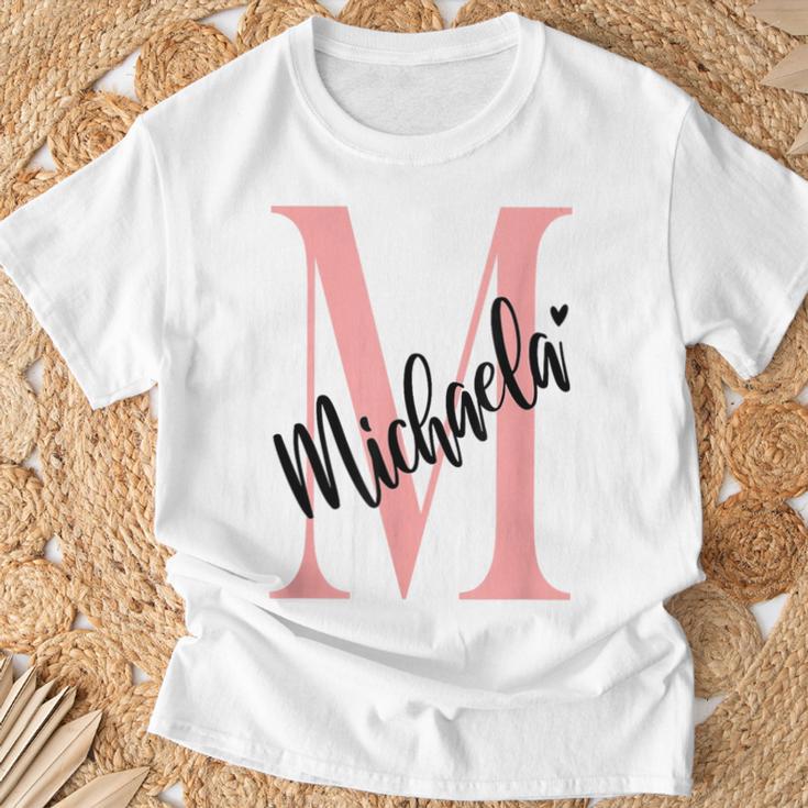 Michaela Nameorname Mit Monogramm Personalisiert Rosa T-Shirt Geschenke für alte Männer