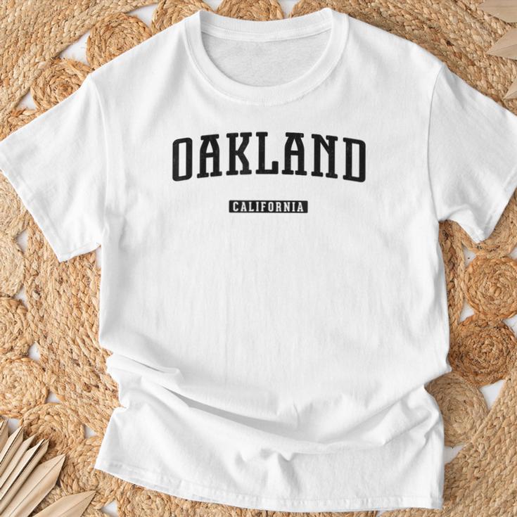 Oakland Californie T-Shirt Cadeaux pour les vieillards