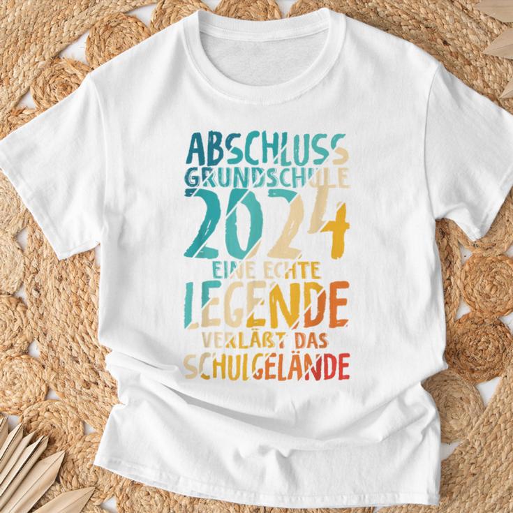 Primary School 2024 Eine Legende Primary School Graduation 2024 T-Shirt Geschenke für alte Männer