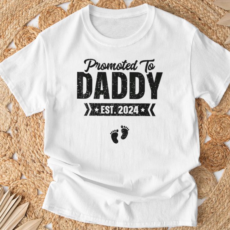 Promoted To Daddy Est 2024 Baby-Geschenke Für Neuen Papa T-Shirt Geschenke für alte Männer