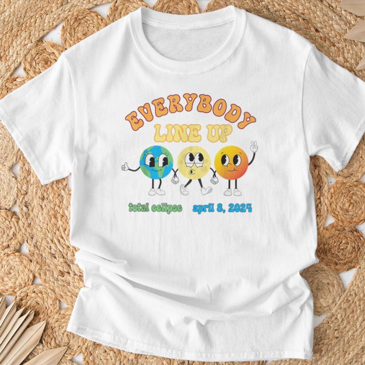 Retro Everybody Line Up Total Solar Eclipse 2024 Earth Moon T-Shirt Gifts for Old Men