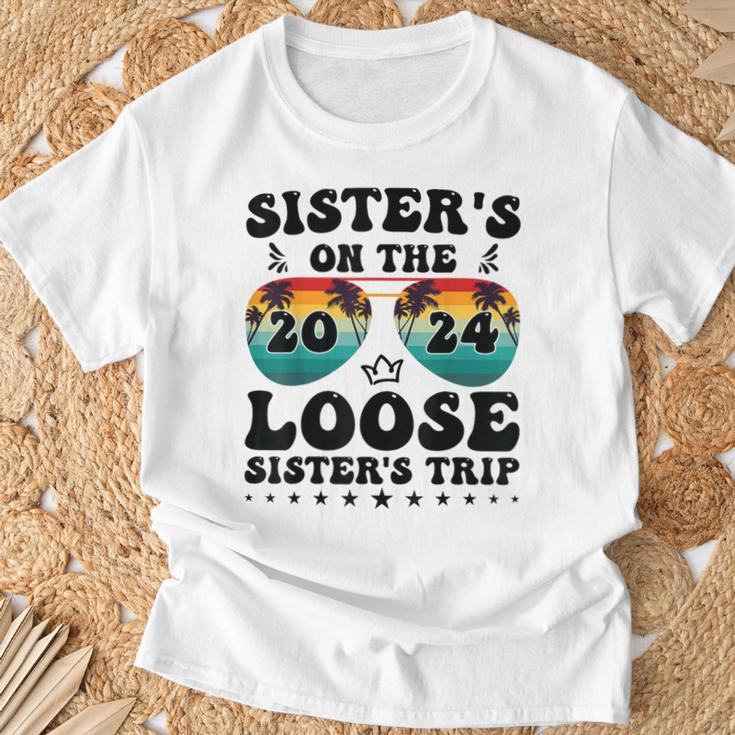 Sisters On The Loose Sisters Trip 2024 Vacation Lovers T-Shirt Gifts for Old Men