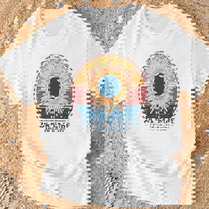 Solar Eclipse 2024 Total Solar Eclipse April 8 2024 Vintage T-Shirt Gifts for Old Men