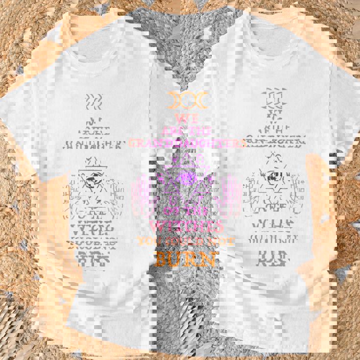 Somos Las Nietas De Las Brujas Que No Podrías Quemar Sin Mangas Camiseta unisex Regalos para ancianos