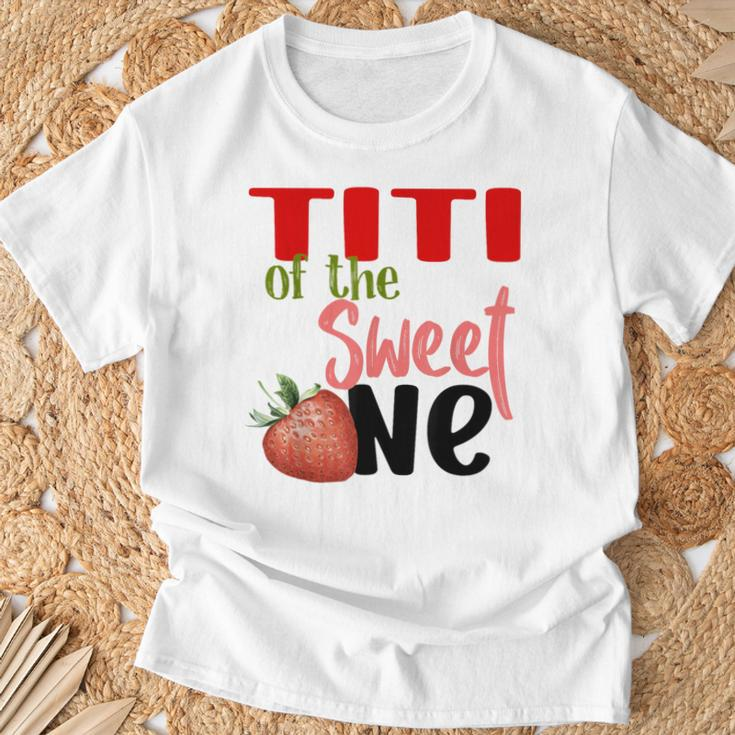 Titi The Sweet One Strawberry Birthday Family Party T-Shirt Gifts for Old Men