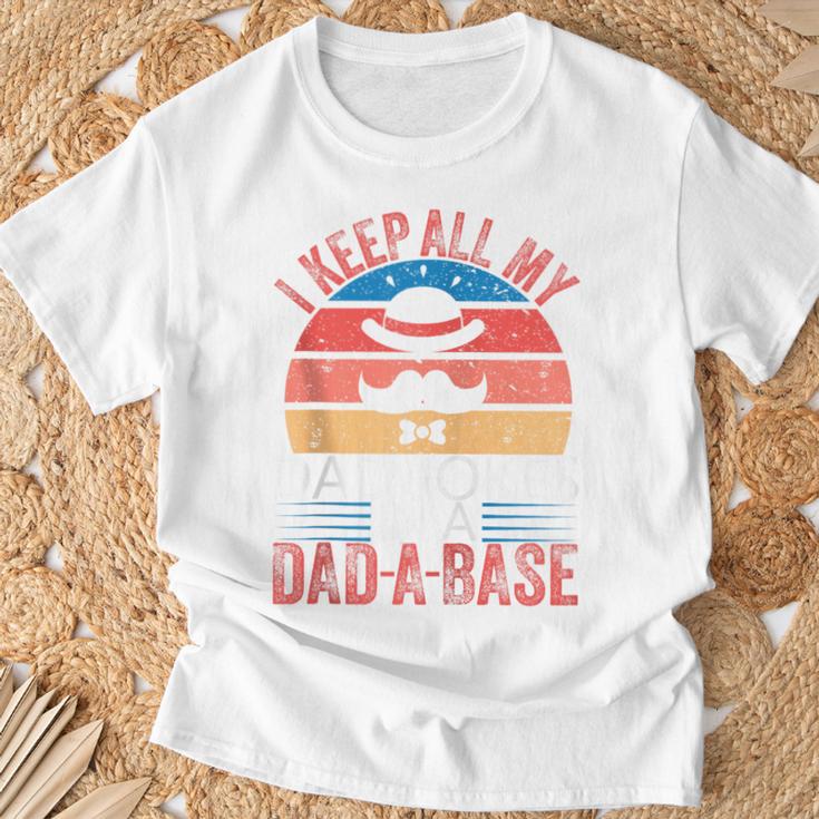 Vintage Dad Ich Halte Alle Meine Papa-Witze In Einem Dad-A-Base Lustig Kapuzenjacke T-Shirt Geschenke für alte Männer