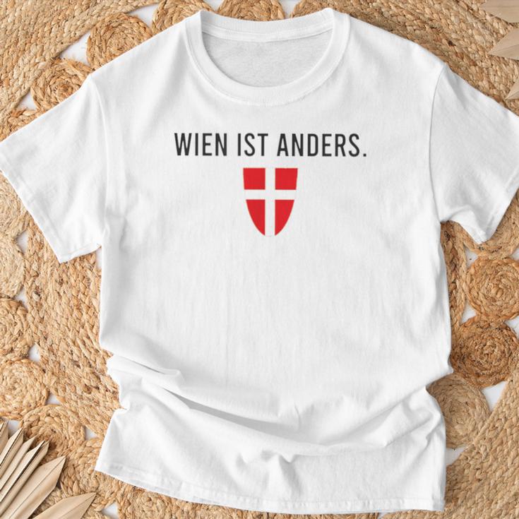 Wien Ist Anders Insider Viennese Slogan Schmäh T-Shirt Geschenke für alte Männer