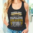 Curious Enough Es Auseinander Zeheichen Tank Top