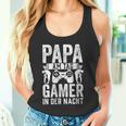 Damen Gaming Dad Papa Am Tag Gamer In Der Nacht Mit-Ausschnitt Tank Top