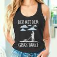 Der Mit Dem Gras The Mit Dem Gras Tanzt Garden Gardener Tank Top