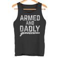 Herren Armed And Dadly Lustiger Bewaffneter Papa Pun Tödlicherater Witz Tank Top