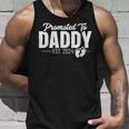 Damenatertag Erstes Mal Papa 2024 Promoted To Daddy Est 2024 Mit-Ausschnitt Tank Top Geschenke für Ihn