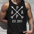 Papa Est 2011 Lustig Witzig Spruchater 2011 Papa Werden Tank Top Geschenke für Ihn