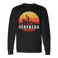 Nuremberg Skyline In Retrointage Style Langarmshirts Geschenkideen