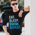 Eat Sleep Swim Repeat Natación Camiseta de manga larga Regalos para él