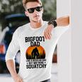 Bigfoot Dad Retro Papa Squatchintage Sasquatchatertag Langarmshirts Geschenke für Ihn