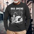 Bad Omen Snake And Skull Bad Omen Langarmshirts Geschenke für alte Männer