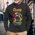 Daddy By Day Gamer Bei Nacht Lustige Papa Witze Gamingintage Langarmshirts Geschenke für alte Männer