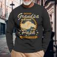 Damen Being Grandpa Is An Honor Being Papa Is Priceless Best Dad Mit-Ausschnitt Langarmshirts Geschenke für alte Männer