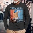 Gender Reveal Team Nuts Team Boy Retro Vintage Langarmshirts Geschenke für alte Männer