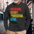 Retro Ehemann Papa Protector Heroatertag Für Papa Langarmshirts Geschenke für alte Männer