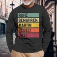 Ruhe Bewahren Martin Regelt Das Spruch In Retro Farben Black Langarmshirts Geschenke für alte Männer