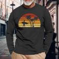 Vintage Sun Surfing For Surfers And Surfers Langarmshirts Geschenke für alte Männer
