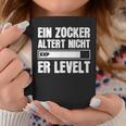 Gamer Birthday Saying Ein Zocker Altert Nicht Er Levelt Tassen Lustige Geschenke