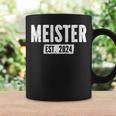 Schwarzes Tassen Meister EST. 2024, Vintage Schriftzug Design Geschenkideen