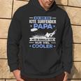 Damen Bin Ein Kite Surfender Papa Wie Ein Normaler Papi Nur Cooler Mit-Ausschnitt Kapuzenpullover Lebensstil