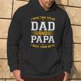 Damen Ich Habe Zwei Titel Papa Und Papa Lustigeratertag Papa Mit-Ausschnitt Kapuzenpullover Lebensstil