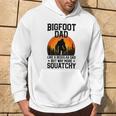 Bigfoot Dad Retro Papa Squatchintage Sasquatchatertag Kapuzenpullover Lebensstil