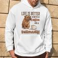Bullmastiff-Hunderasse Das Leben Ist Besser Mit Kaffee Und Einem Hoodie Lebensstil