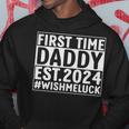 First Time Daddy Est 2024 Lustiger Neuer Papa Neuerater Kapuzenpullover Lustige Geschenke