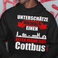 Unterschätze Niemals Ein Alten Mann Aus Cottbus Kapuzenpullover Lustige Geschenke