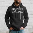 Berlin Calling Hoodie für Herren mit Schwarzem Aufdruck, Modisches Design Geschenke für Ihn