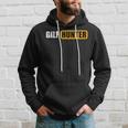 GILF Hunter Schwarzes Hoodie, Lustiges Design in Gelb und Weiß Geschenke für Ihn