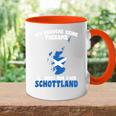 Brauche Keine Therapie Ich Muss Nur Nach Scotland Tasse Zweifarbig