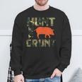 Camo Hunt The Grunt Hog Vintage Wild Boar Hunting Hunt Dad Sweatshirt Gifts for Old Men